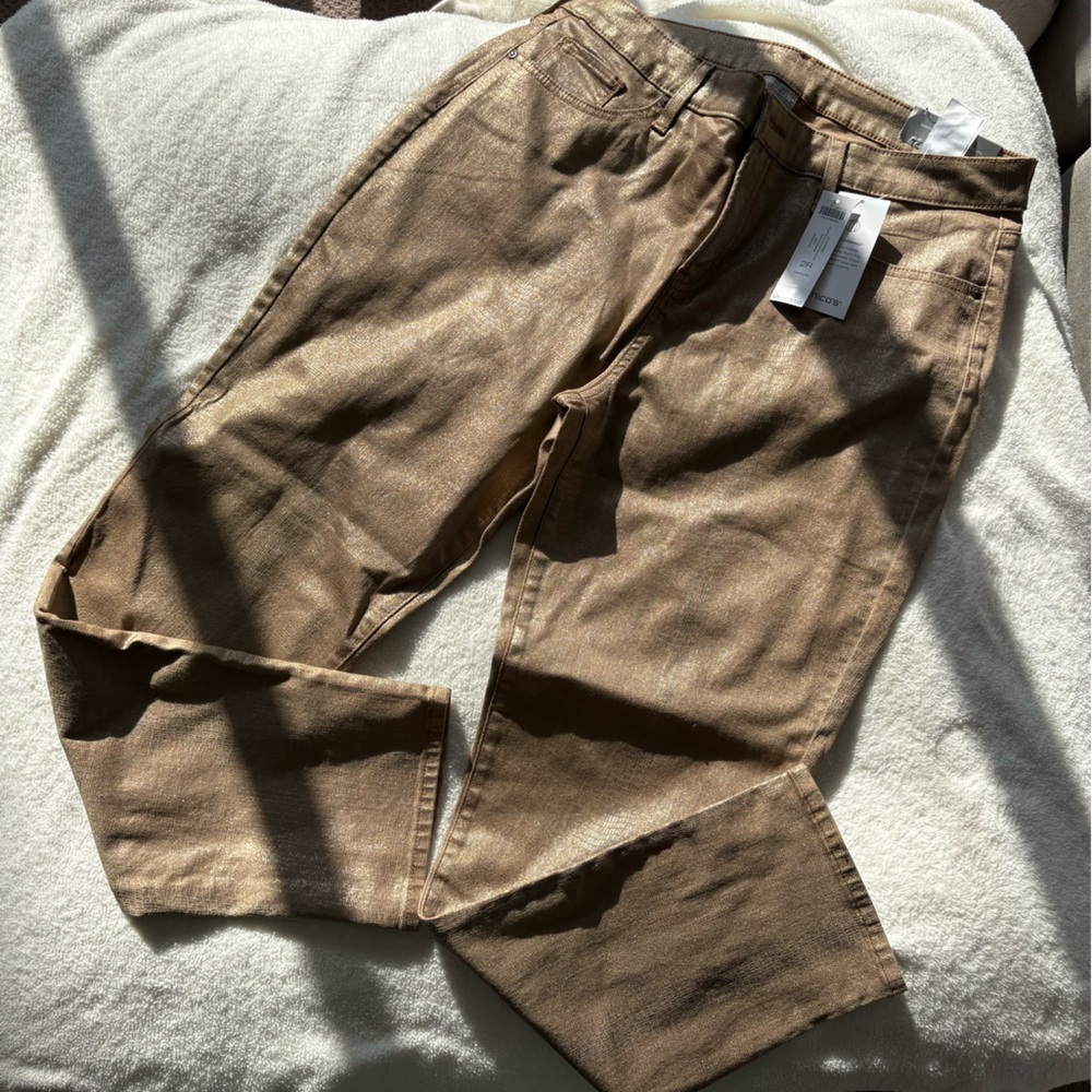 Chico's NWT SO Slimming Girlfriend Slim Leg Gold